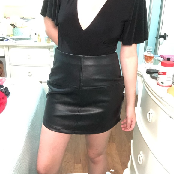 Lulus leather skirt - Picture 1 of 4